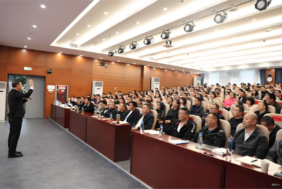 南京大学干部培训-地方志干部综合素质提升培训成功开办